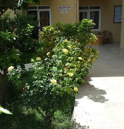 Caner Gazde/Camere de închiriat Kemer